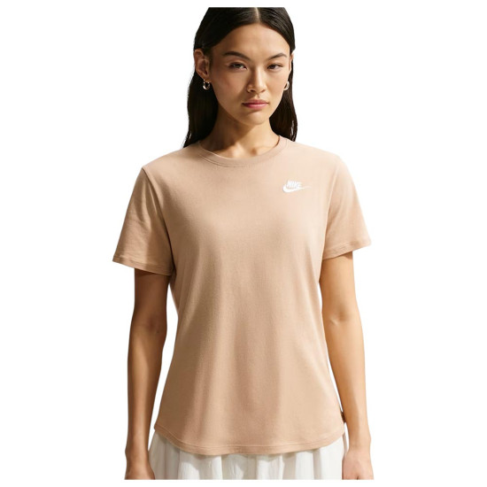 Nike Γυναικεία κοντομάνικη μπλούζα Sportswear Club Essentials T-Shirt